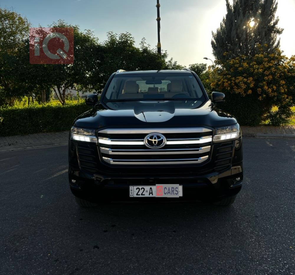 تويوتا لاندكروزر